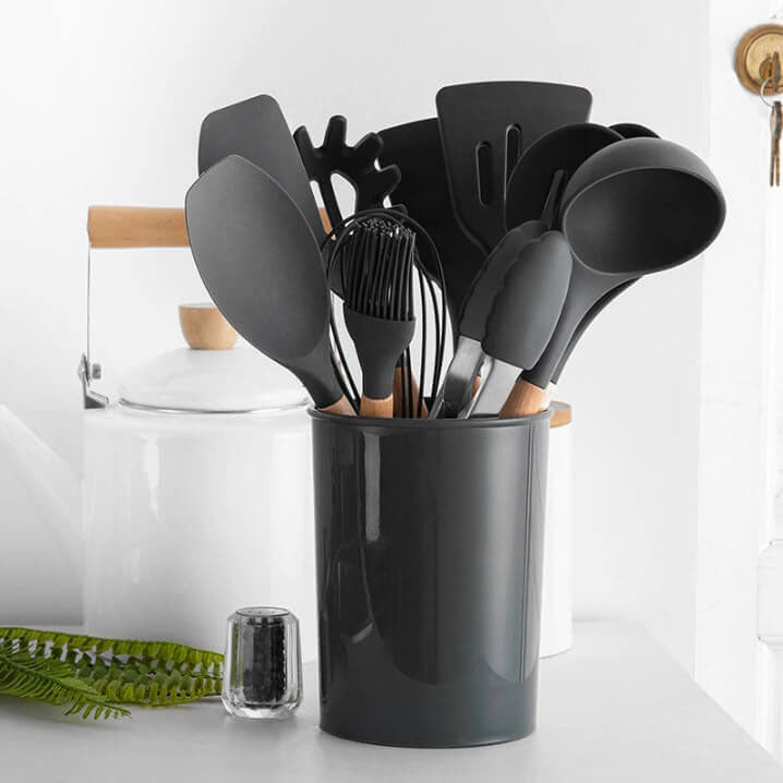 Set di 12 utensili da cucina Royal