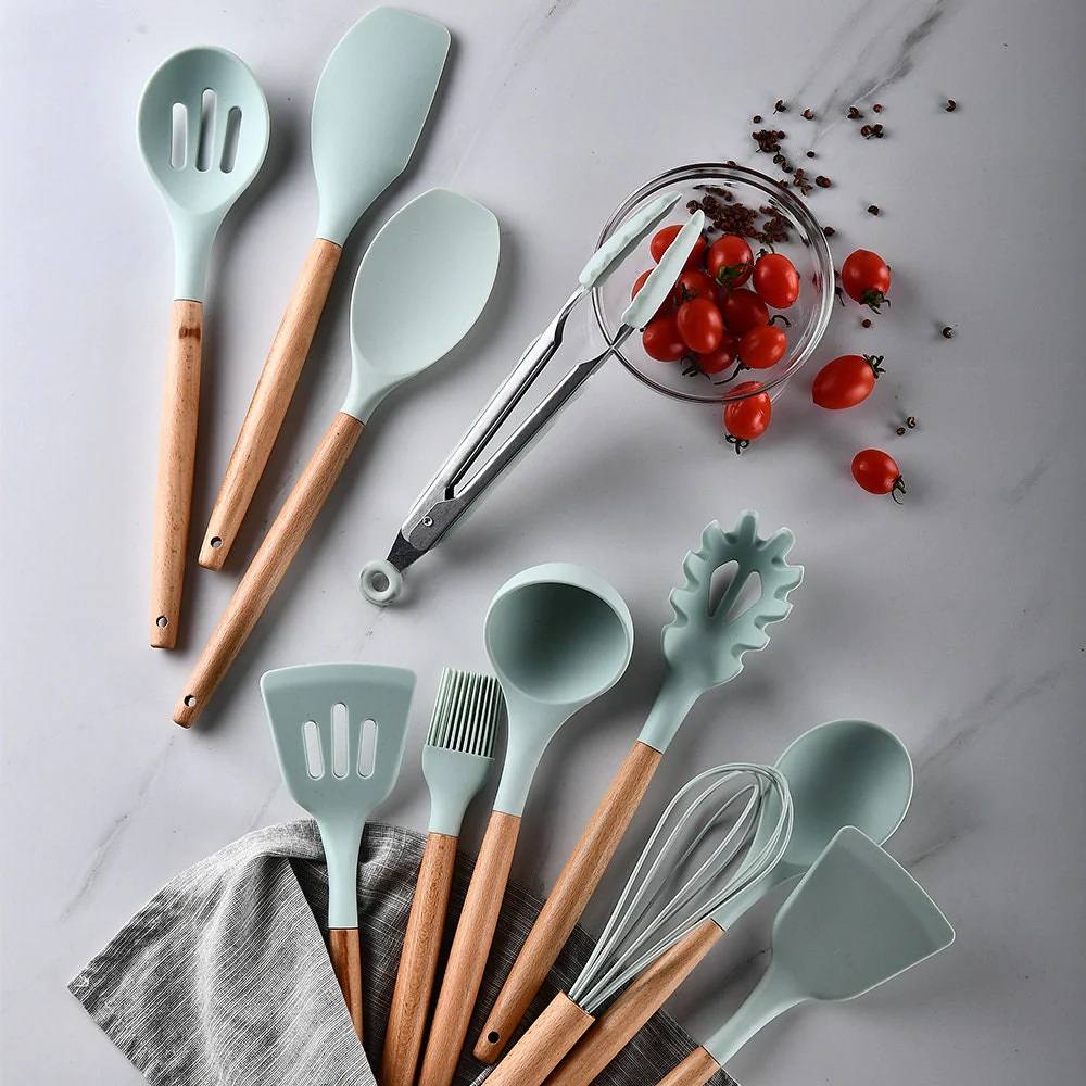 Set di 12 utensili da cucina Royal