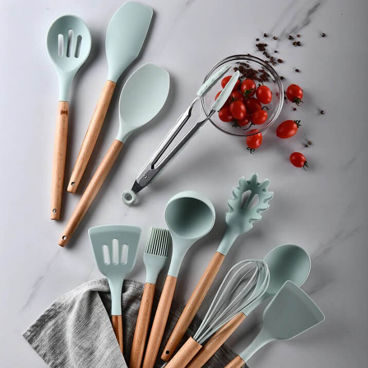 Set di 12 utensili da cucina Royal